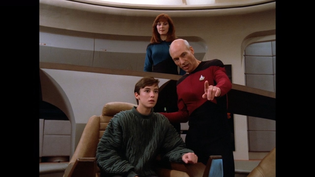 Star Trek: The Next Generation, Season 1, Episode 2 - Encounter at Farpoint (Part 2)