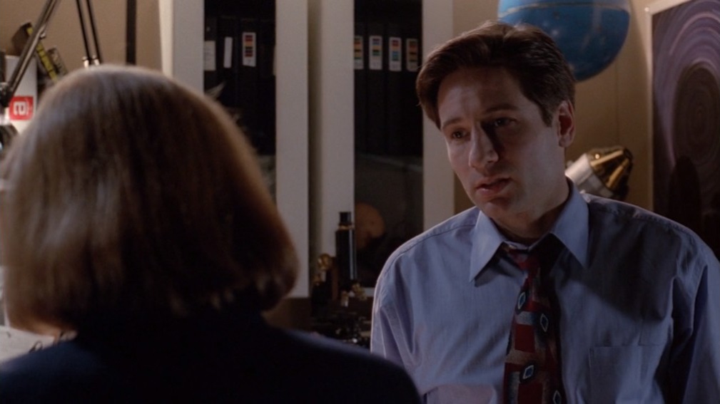 The X-Files, Season 1, Episode 13 - Beyond the Sea