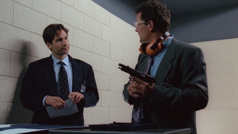 The X-Files, Season 1, Episode 15 - Lazarus